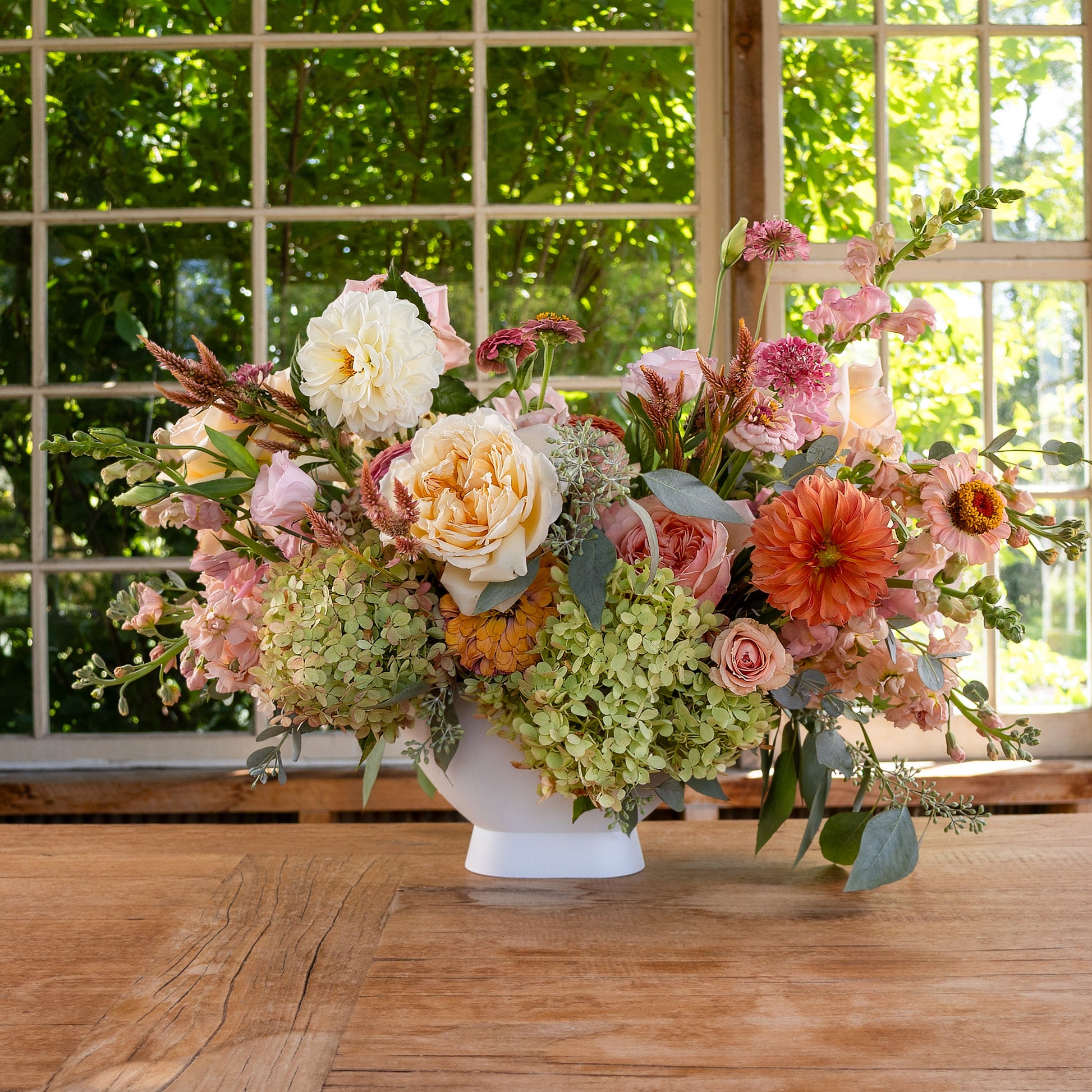 Holly Chapple FoamFree™ Footed Oval Vase
