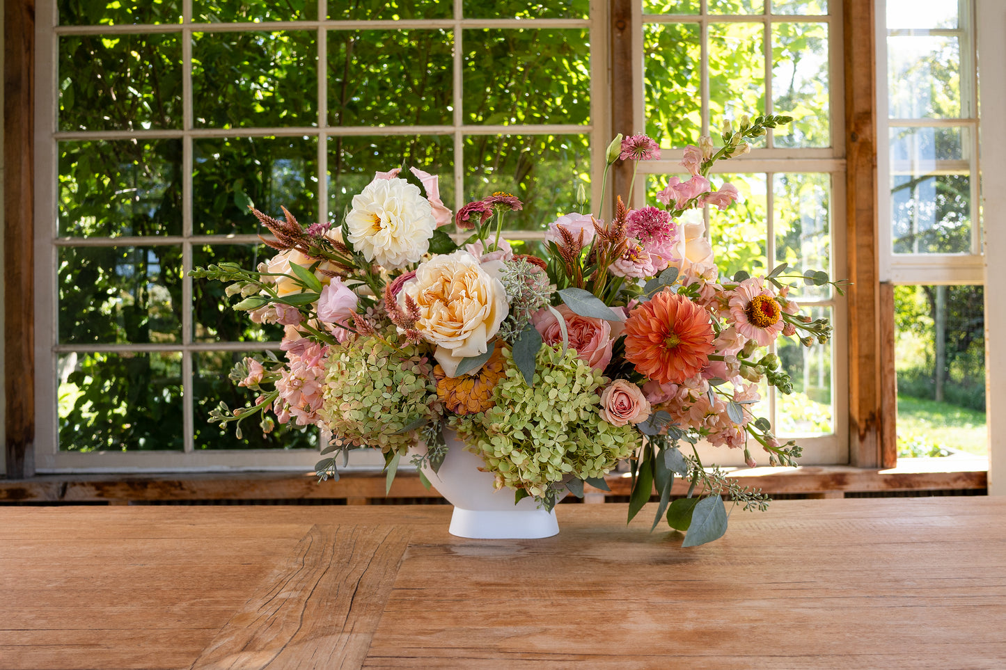 Holly Chapple FoamFree™ Footed Oval Vase