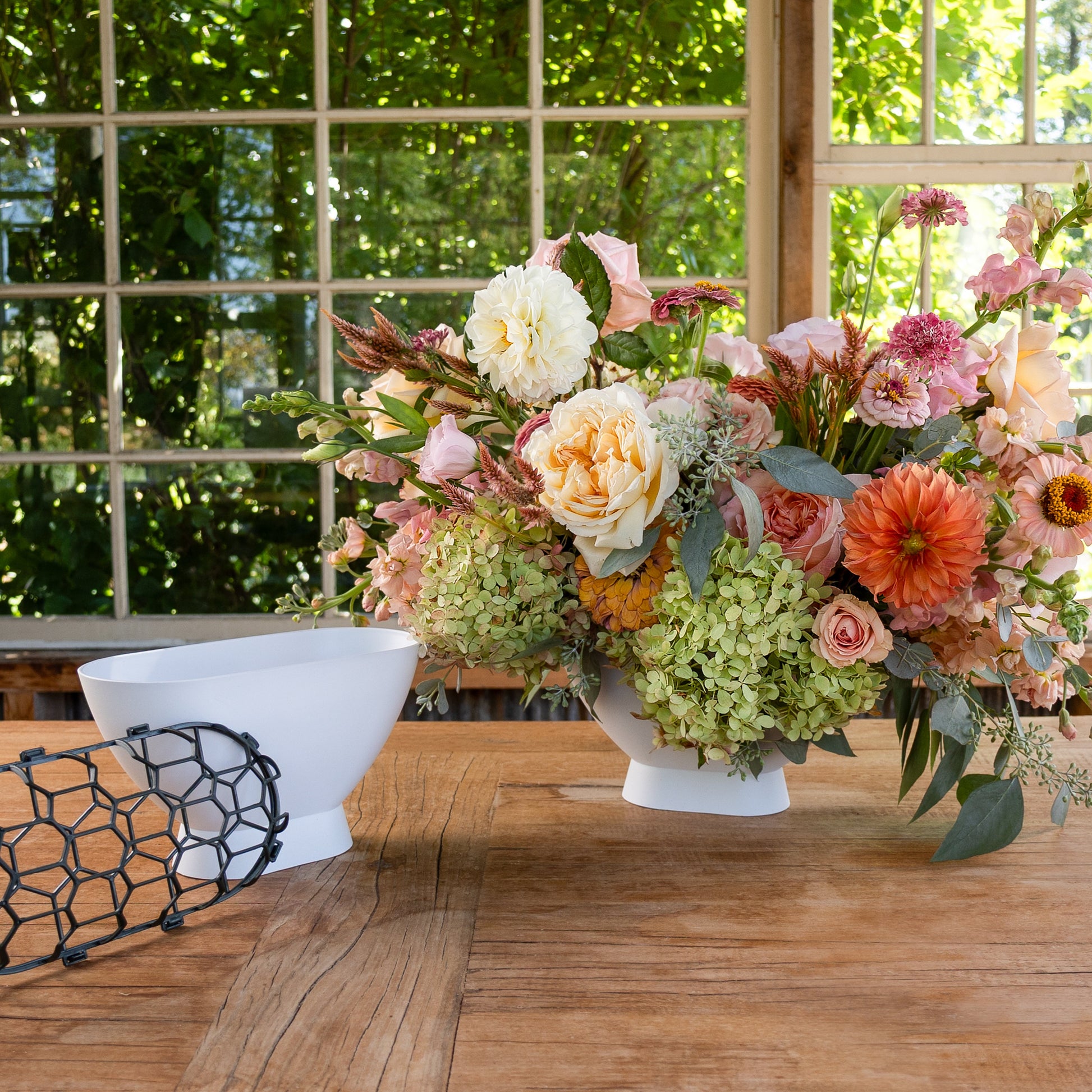 Holly Chapple FoamFree™ Footed Oval Vase