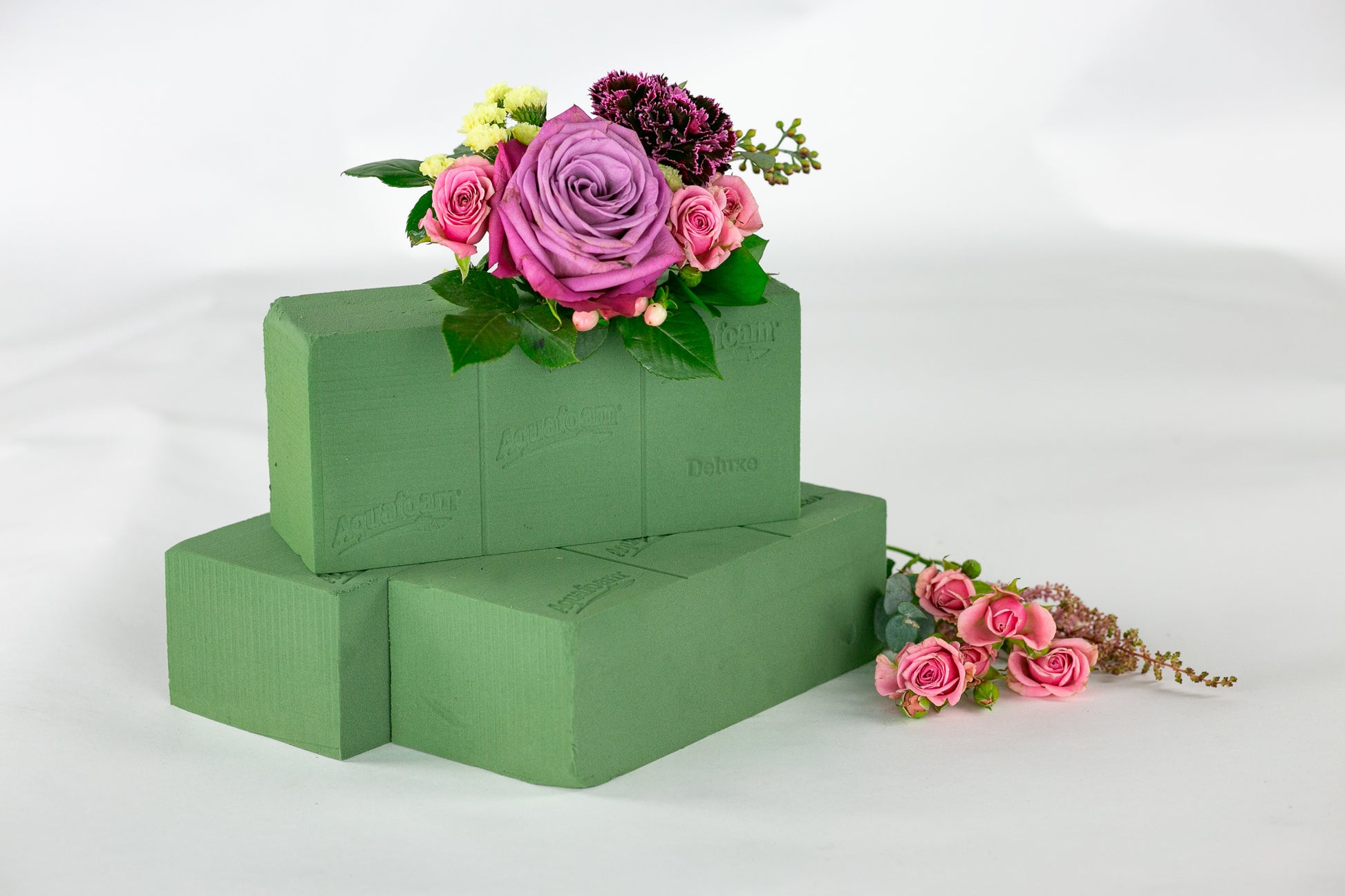 Smithers Oasis Floral Products Floral Foam Brick, 2 Pack