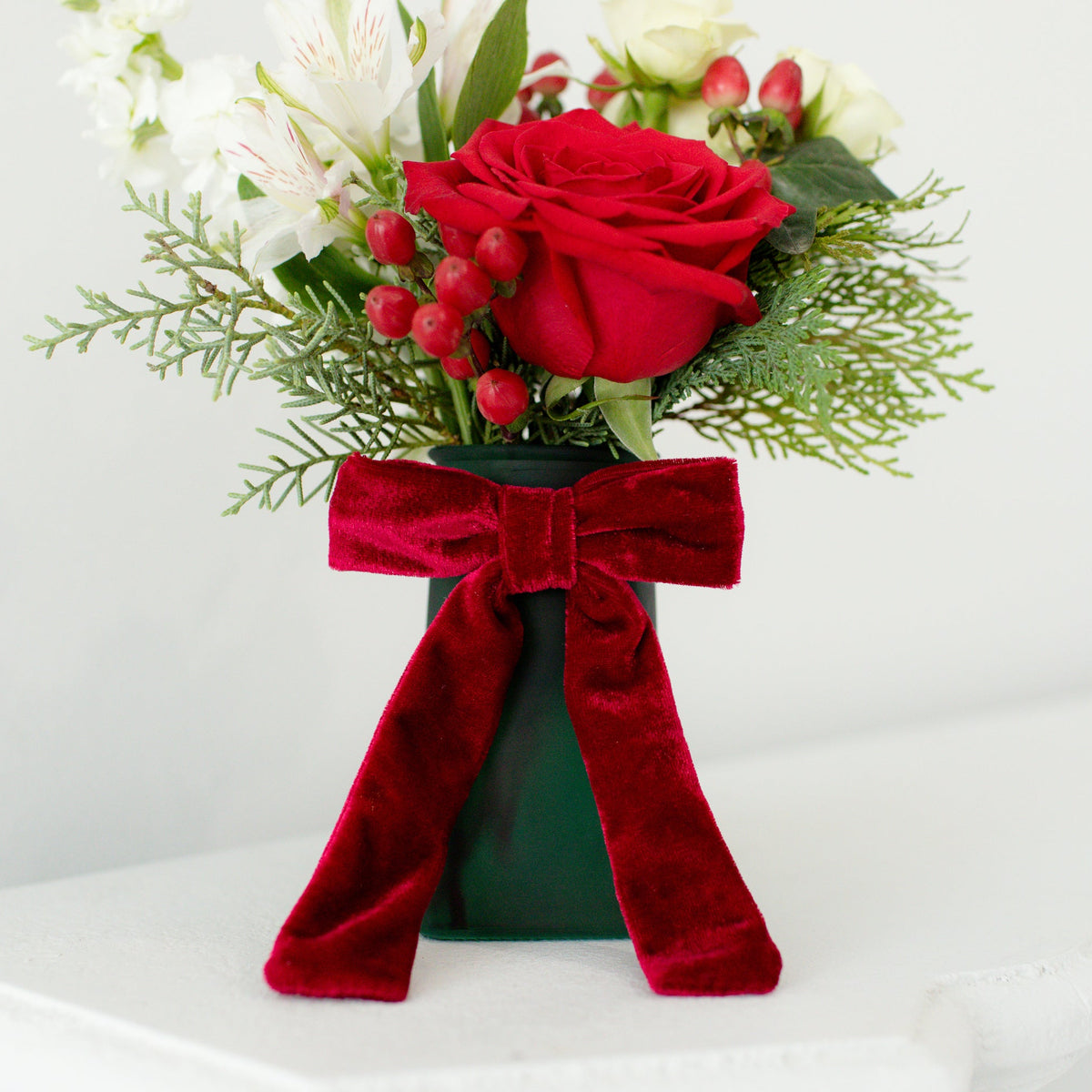 Velvet Petal Tie Mistletoe Assortment